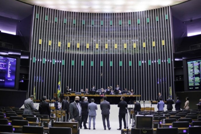 Congresso derruba veto e assegura recursos para infraestrutura do esporte educacional; acompanhe