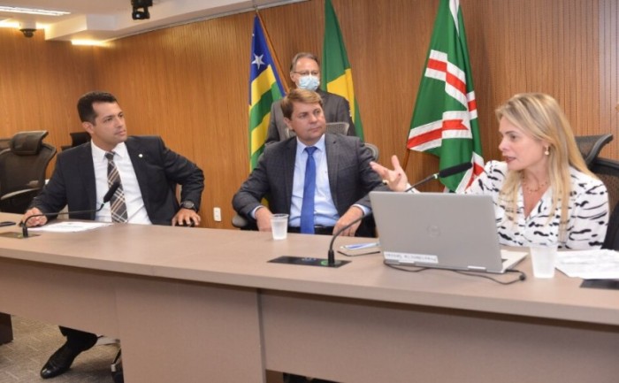 Governo encerra exercício de 2021 com superávit orçamentário
