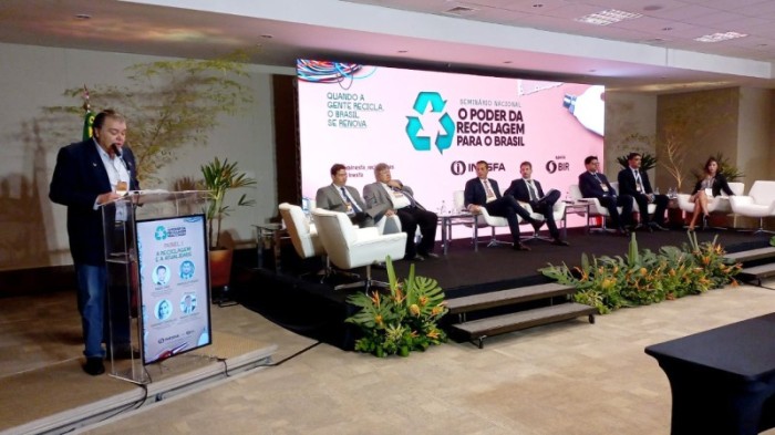 Políticas de reciclagem do GDF são apresentadas em seminário nacional