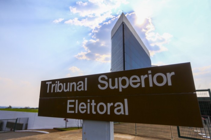 Prazo para emitir ou regularizar título termina quarta-feira (4)