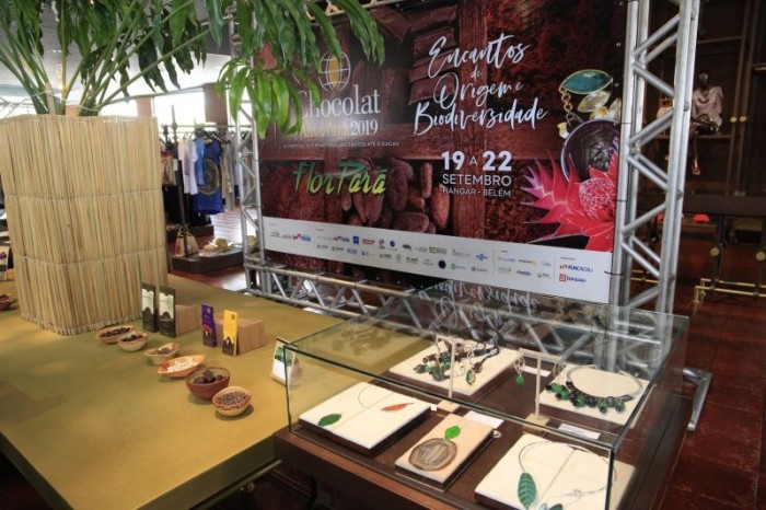 Mini Festival de Chocolates, Flores e Joias da Amazônia tem presentes para o Dia das Mães