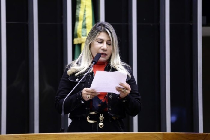 Edna Henrique: 