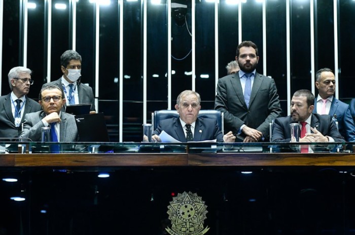 Izalci critica ausência de TSE em debate sobre prestação de contas eleitorais