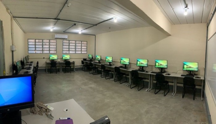 Novos computadores passam a equipar os laboratórios de informática das Unidades do Iases