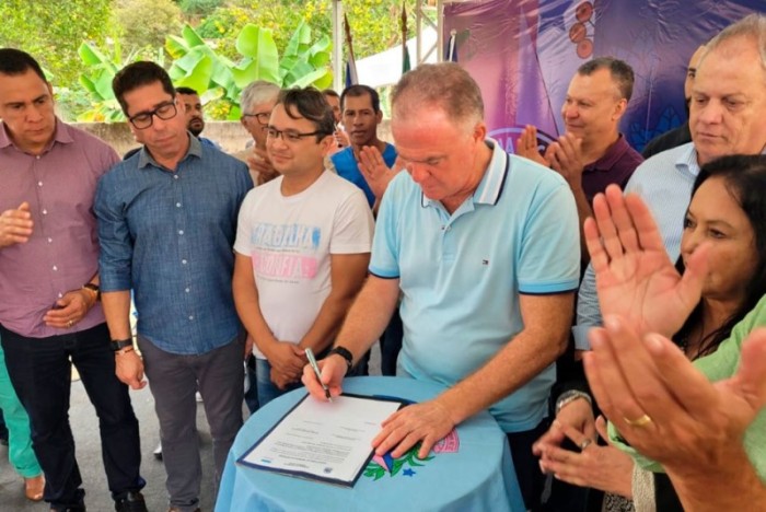 Governador autoriza obras de implantação da Rodovia ES-320 em Mantenópolis