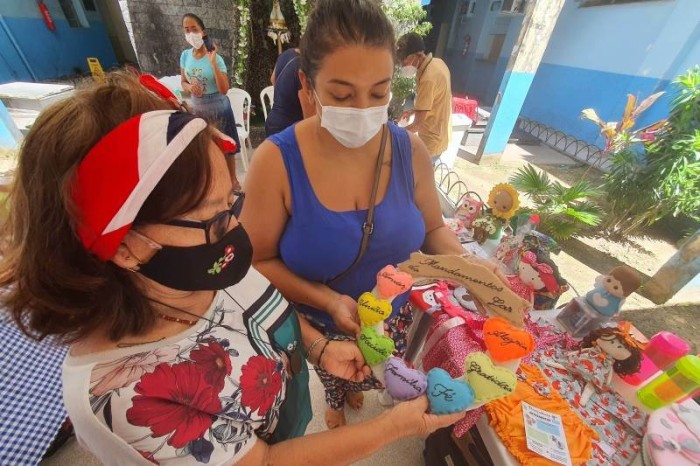 Feira reúne servidores empreendedores do Ophir Loyola