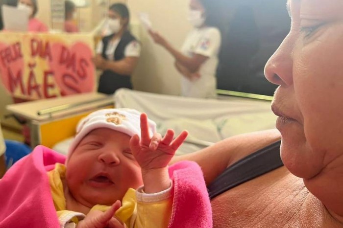 HGT realiza ação humanizada a colaboradoras e usuárias às vésperas do Dia das Mães