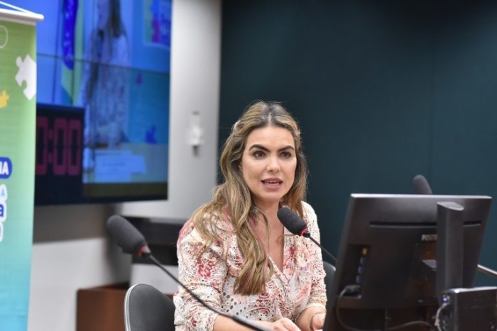 Espera por diagnóstico de dermatite atópica no SUS pode chegar a uma década, alerta médico