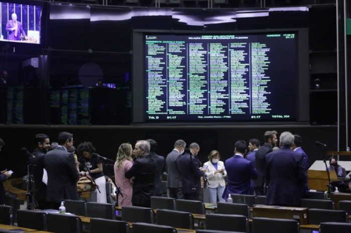 Câmara aprova acordo de cooperação técnica com São Cristóvão e Névis; acompanhe