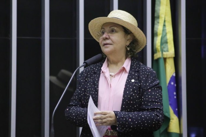 Câmara aprova urgência para projeto que premia boas práticas de conselheiros tutelares