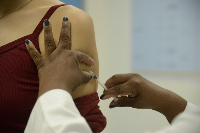 Covid-19: em 24 horas, Brasil teve 25,6 mil novos casos e 125 mortes