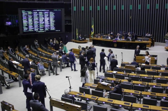 Câmara pode votar nesta quarta-feira projeto que altera regras sobre garantias de crédito