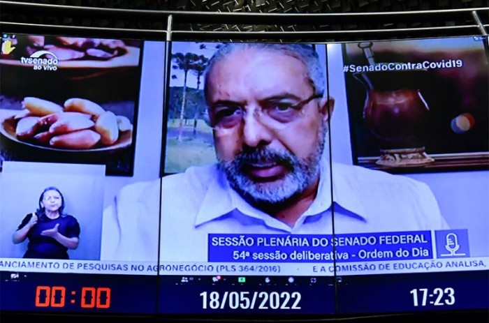 Paim destaca a aprovação da proposta que tipifica o crime de injúria racial