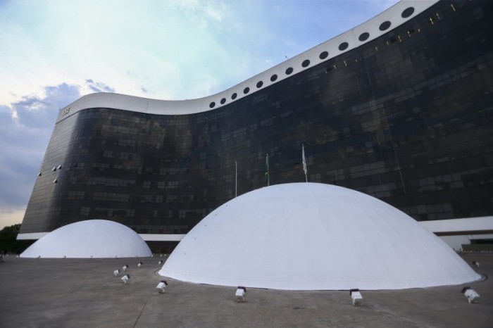 TSE faz audiência sobre prestação de contas de Fundos Partidários