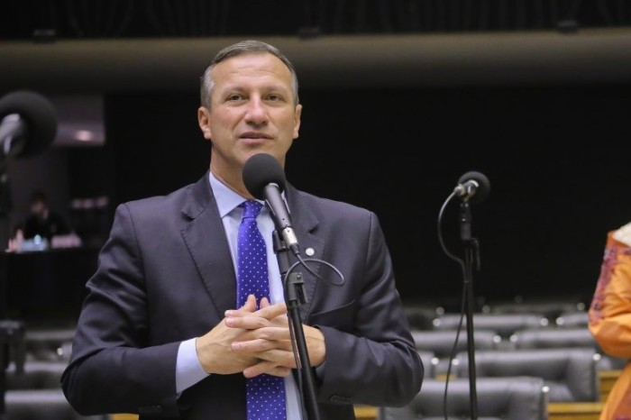 Comissão aprova proposta que inclui agentes socioeducativos e policiais penais e legislativos no sistema de segurança pública