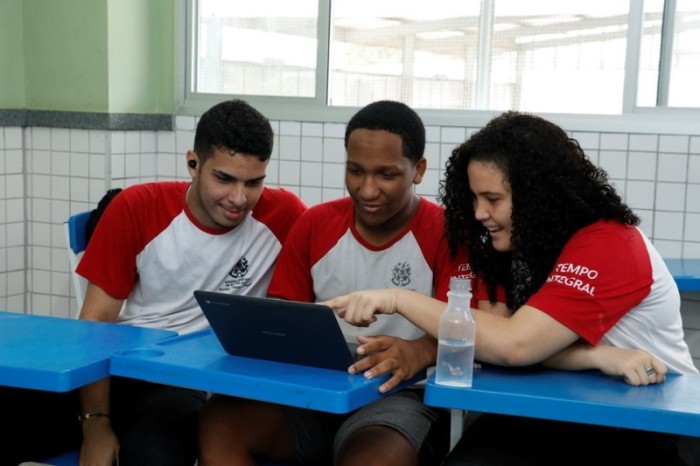 Governo do Espírito Santo ganha destaque em investimentos na Educação durante pandemia