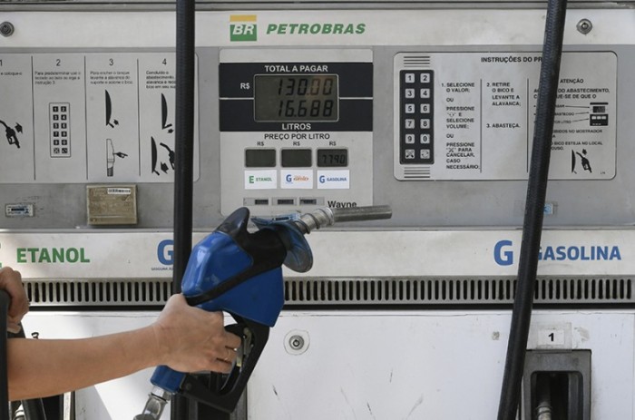 Vai a sanção limite para ICMS sobre combustíveis e compensação aos estados