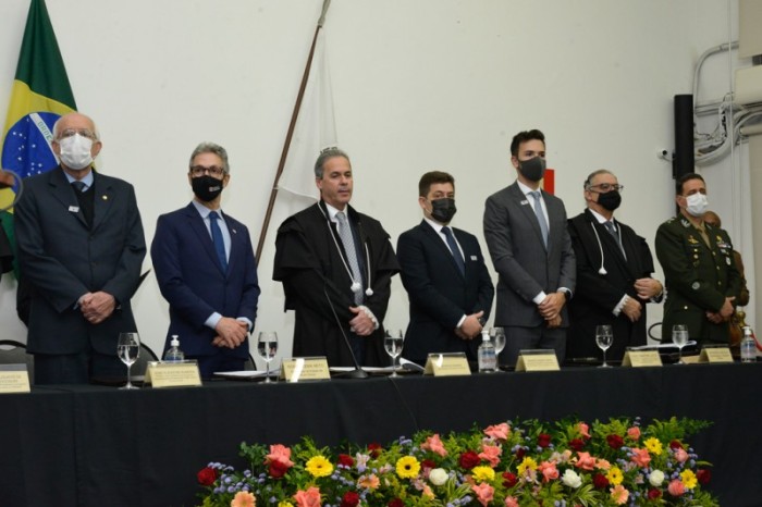Governador participa da cerimônia de posse da nova diretoria do TRE-MG