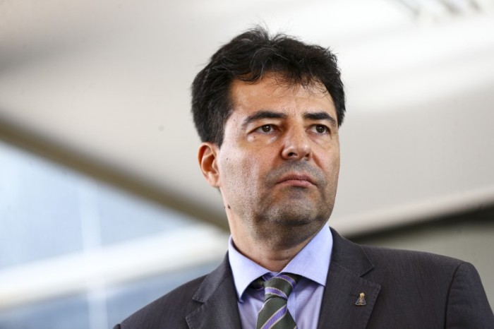 Ministro de Minas e Energia volta a defender privatização da Petrobras