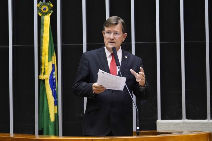 Proposta susta decreto que zerou IPI sobre insumos para refrigerantes