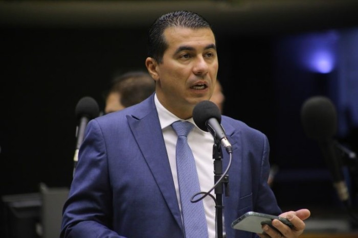 Comissão aprova proposta que prevê linha de crédito para casa própria de profissional da segurança