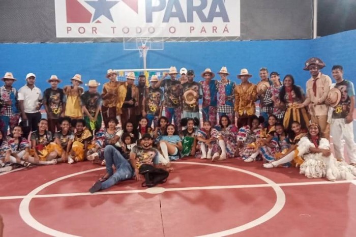 Usinas da Paz realizam arraial junino com as comunidades.