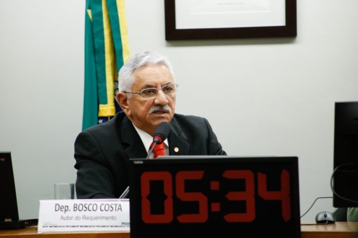 Comissão debate instabilidade no fornecimento de fertilizantes estrangeiros