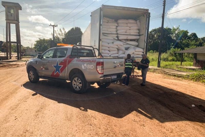 Sefa apreende quase 30 toneladas de polietileno em Cachoeira do Piriá  