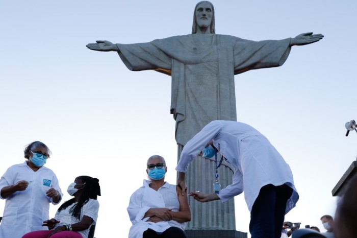 Covid-19: população ainda não tomou segunda dose de reforço