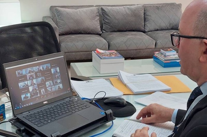 STF dá 24 horas à União para avaliar propostas dos estados sobre ICMS dos combustíveis