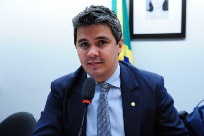 Diego Garcia recomendou a aprovação de substitutivo - (Foto: Billy Boss/Câmara dos Deputados)