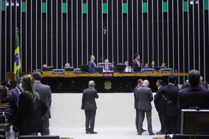 Oposição quer derrubada de vetos às propostas de incentivo à Cultura