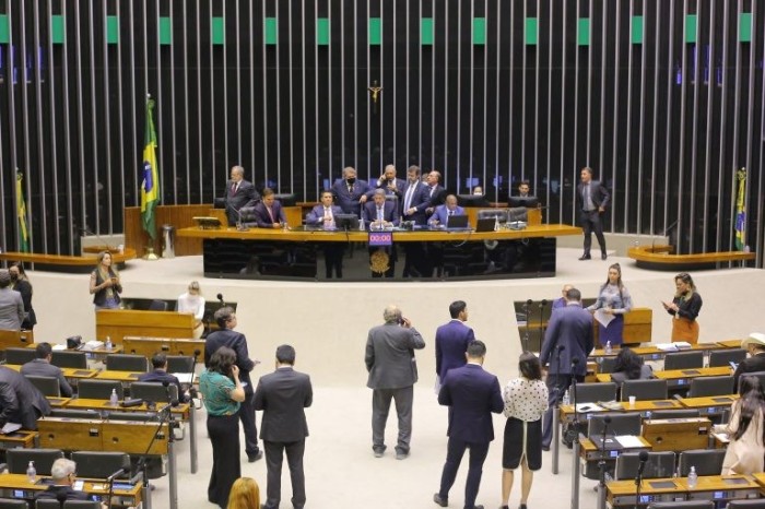 Congresso inicia sessão para votar 27 vetos presidenciais; acompanhe