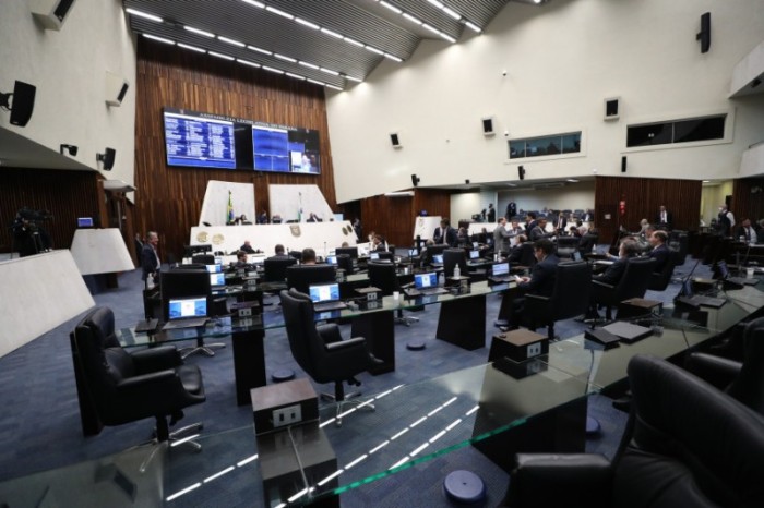 Prorrogação do Estado de Calamidade Pública no Paraná avança na Assembleia. / Créditos: Dálie Felberg/Alep