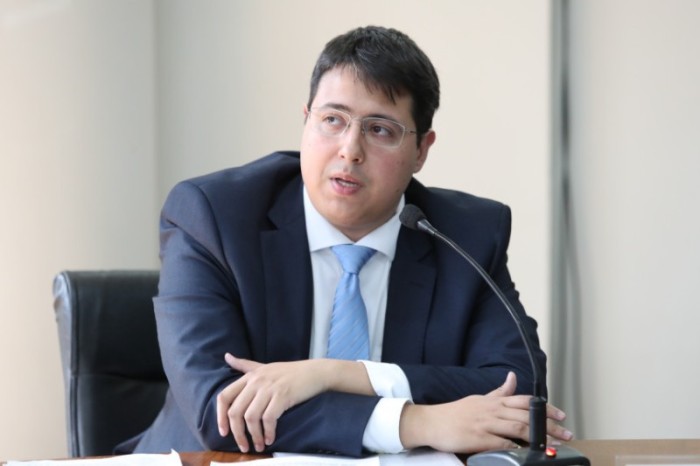 Maiquel Guilherme Zimann teve a indicação para a Diretoria de de Regulação Econômica, da AGEPAR, aprovada pela Comissão de Obras Públicas da Assembleia Legislativa do Paraná. / Créditos: Dálie Felberg/Alep