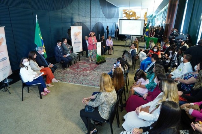 Premiação é promovida pela 2ª Secretaria da Câmara - (Foto: Pablo Valadares/Câmara dos Deputados)
