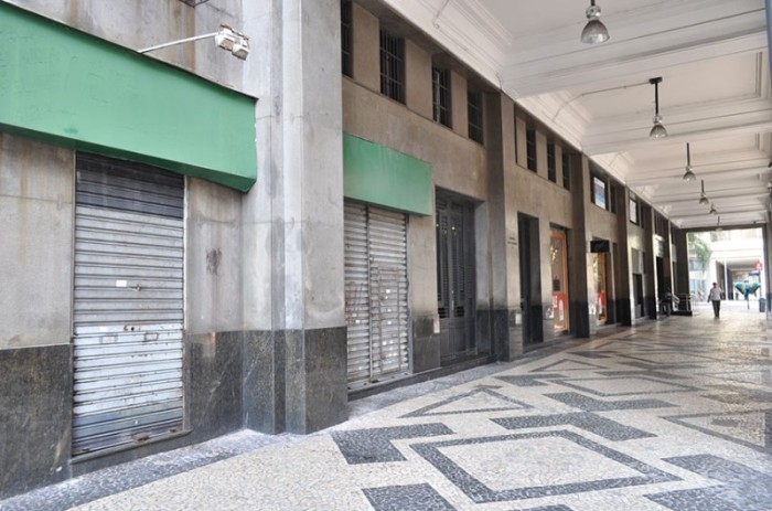 Lei facilita mudança de destinação de prédios, salas comerciais e apartamentos