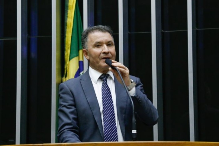  Darci de Matos: projeto tem o apoio de associações de moradores de nove municípios da Serra do Itajaí - (Foto: Elaine Menke/Câmara do Deputados)