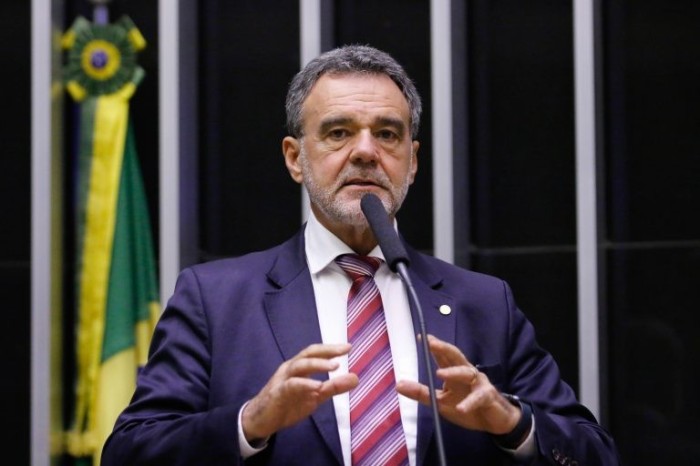 Projeto cria o Conselho Federal de Física