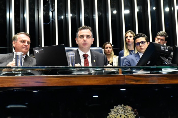 Constituição ganha 11 emendas no primeiro semestre