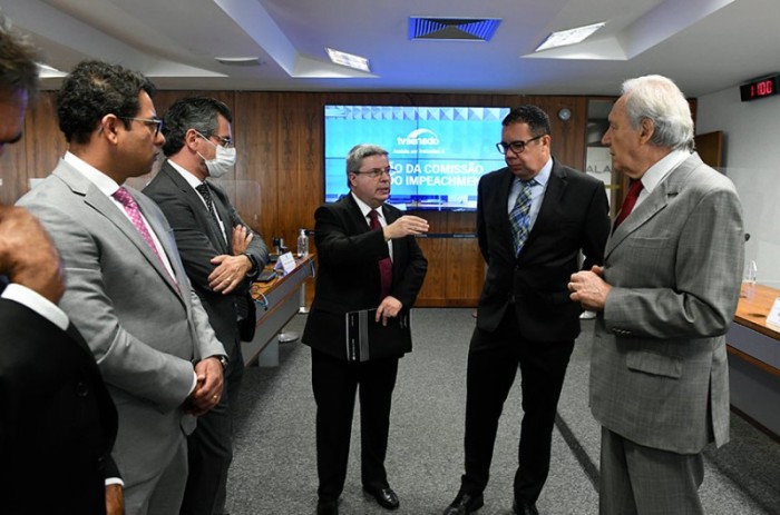 Comissão de juristas da Lei do Impeachment retoma trabalhos nesta sexta
