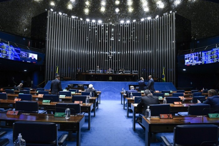 Senado aprova MP com regras trabalhistas para períodos de calamidade