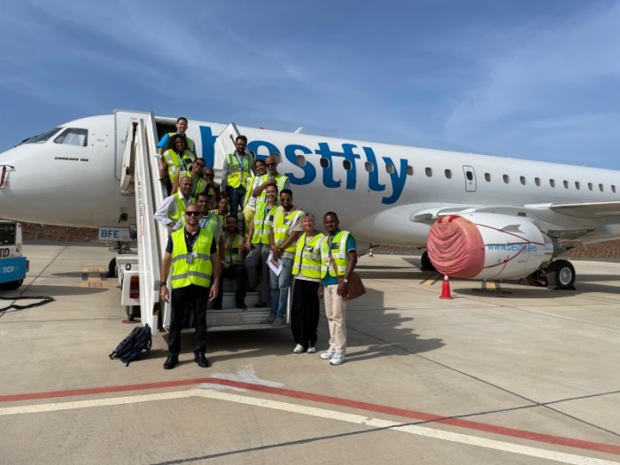 Agência de Aviação Civil de Cabo Verde recebe apoio do Brasil para certificar Embraer ERJ 190