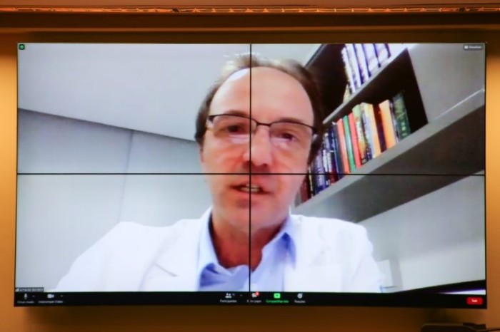 Debatedores apontam falhas no protocolo do SUS para o tratamento da retinopatia diabética