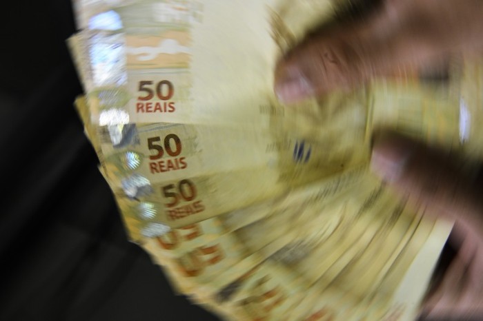 Beneficiários com NIS de final 8 recebem Auxílio Brasil