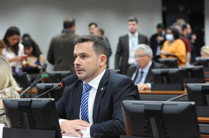 CCJ aprova proposta que amplia a atuação da iniciativa privada em presídios