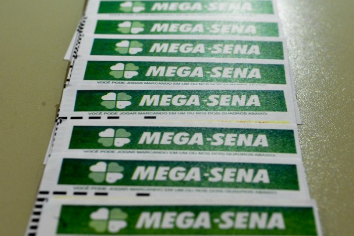 Sem vencedores, Mega-Sena acumula e prêmio vai a R$ 60 milhões