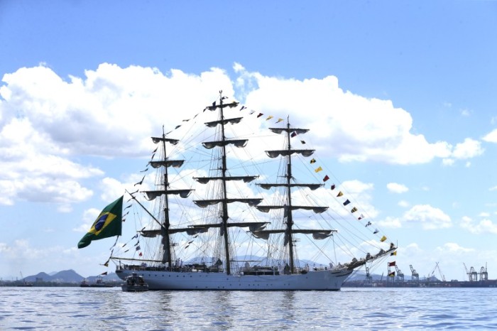 Marinha participa do 7 de Setembro com parada naval no litoral do Rio 