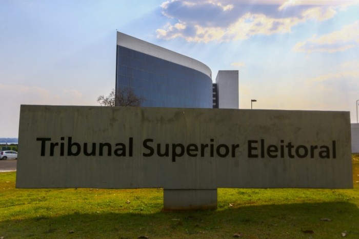 TSE manda excluir publicação que liga Lula à Suzana Von Richthofen