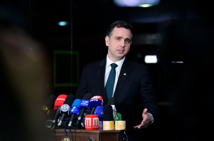 Pacheco diz que não se pode confundir evento cívico com manifestação política